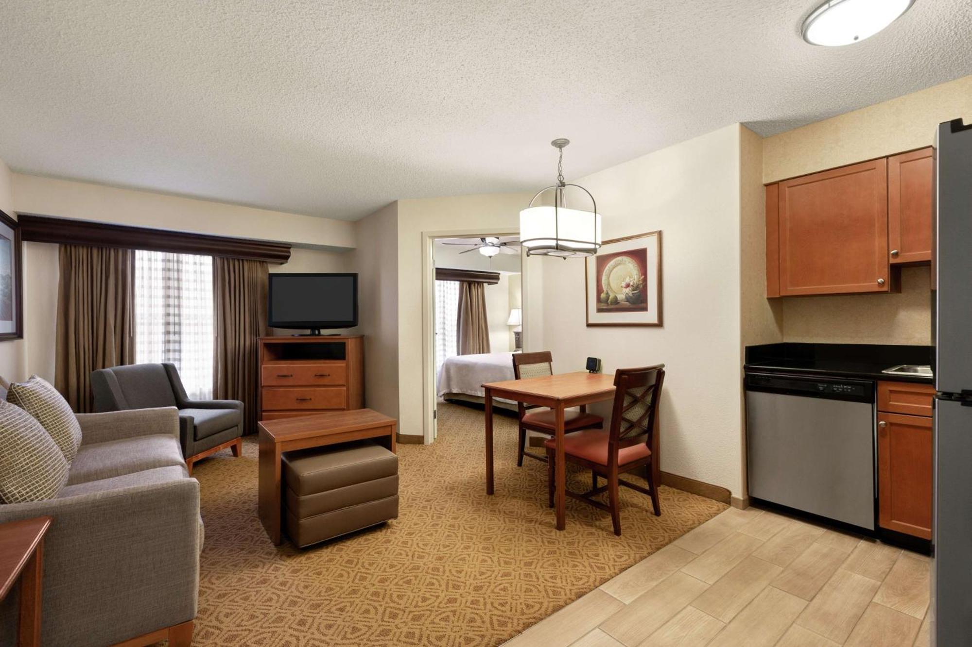 Homewood Suites By Hilton Dallas-Park Central Area Экстерьер фото